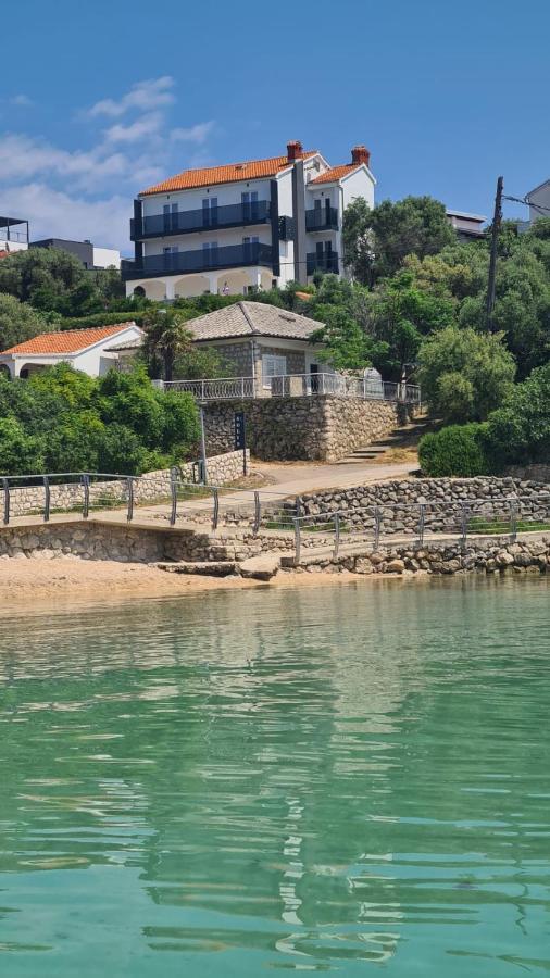 Apartments Solis, 50 M From The Sea - Jakisnica المظهر الخارجي الصورة