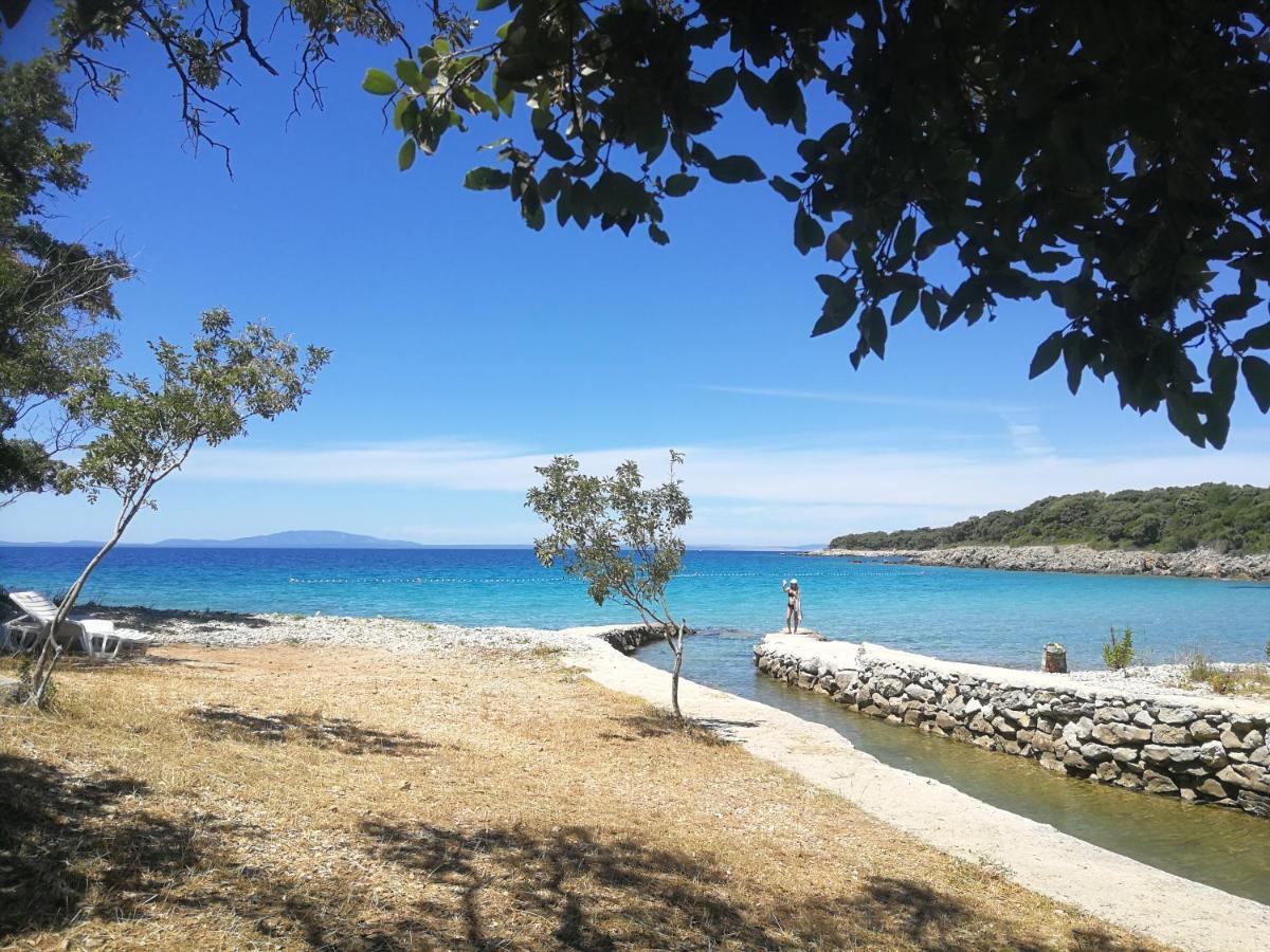 Apartments Solis, 50 M From The Sea - Jakisnica المظهر الخارجي الصورة